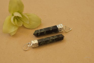 Black Spotted Green Zoisite Cap-Pencil pendant